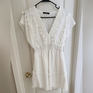 Simplee White Mini Dress